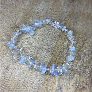 Opalite/clear Quartz Chip, bearded stretch bracelet